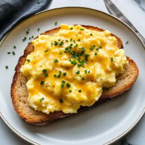Cheesy Scrambled eggs